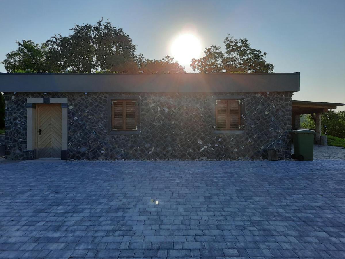 Country House Zemljanka Sentrupert  Екстер'єр фото