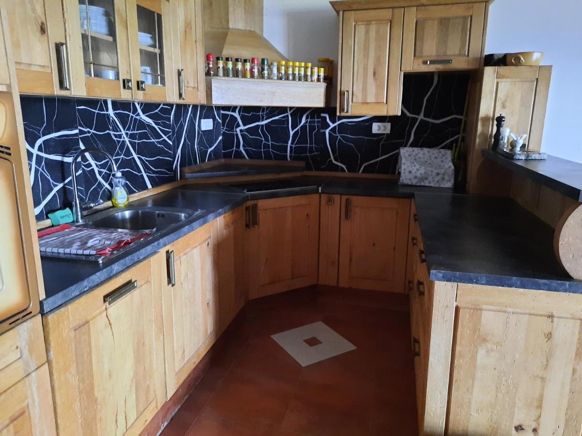 Country House Zemljanka Sentrupert  Екстер'єр фото